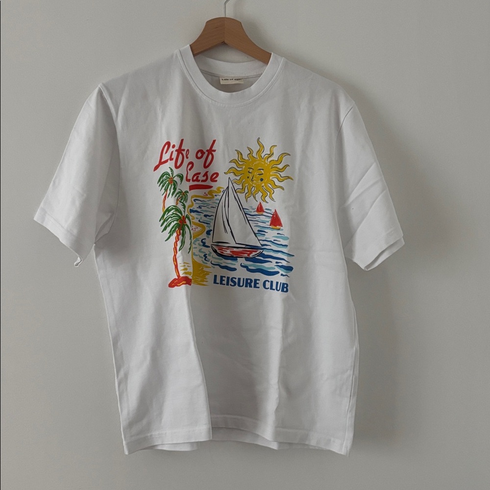 White Graphic „Leisure Club“ T-Shirt by Life of Ease with Nautical Print size L